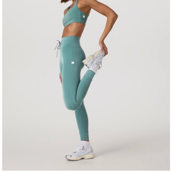 Vuori Pants - Womens Daily Form Bra & Legging Set | Vuori